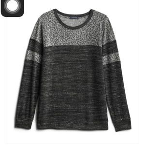 Long sleeve knit top